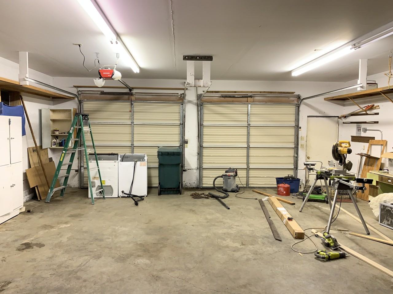 824 Lincoln St - Photo 3 of 17