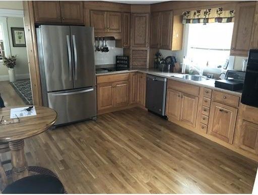 178 Lincoln St - Photo 2 of 12