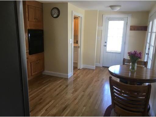 178 Lincoln St - Photo 3 of 12