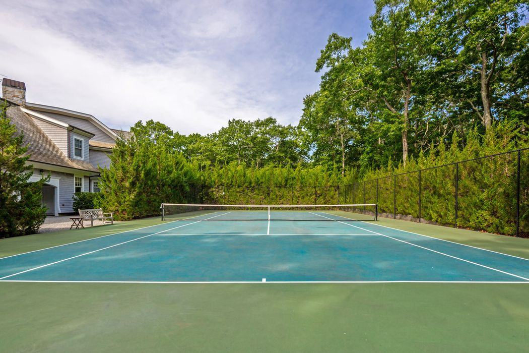 496 Wainscott Harbor Road - Photo 3 of 33