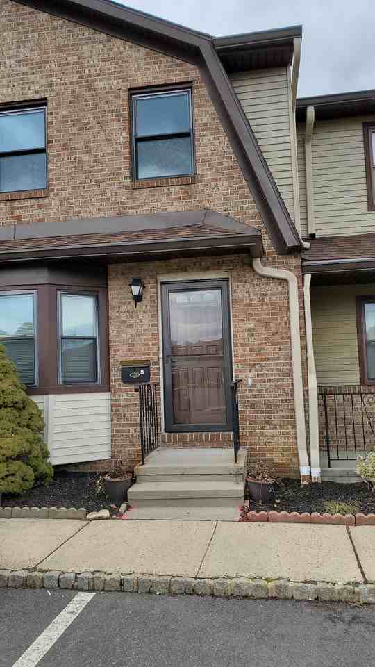 41 Village Green Way - Photo 2 of 4