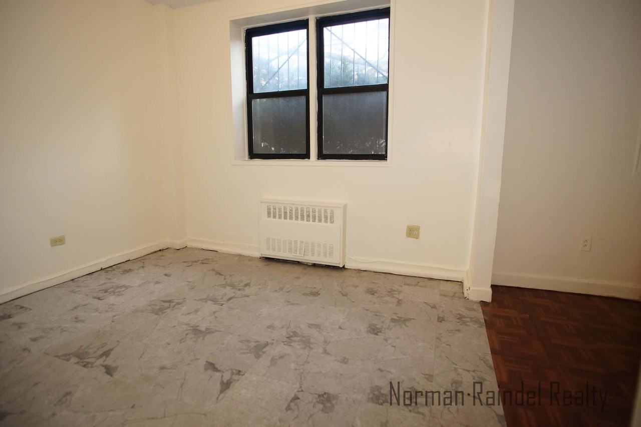 1245 Avenue X #LL - Photo 3 of 30