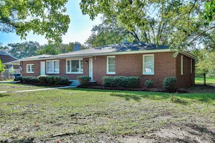 232 Summerland Avenue - Photo 3 of 50