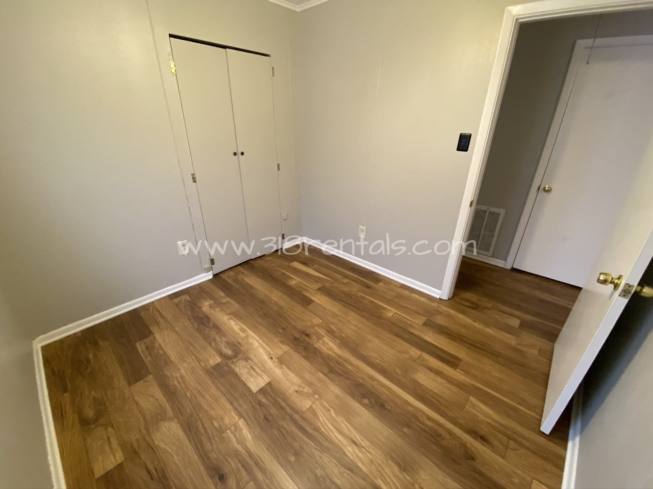 4612 Sullivan Street - Photo 7 of 16