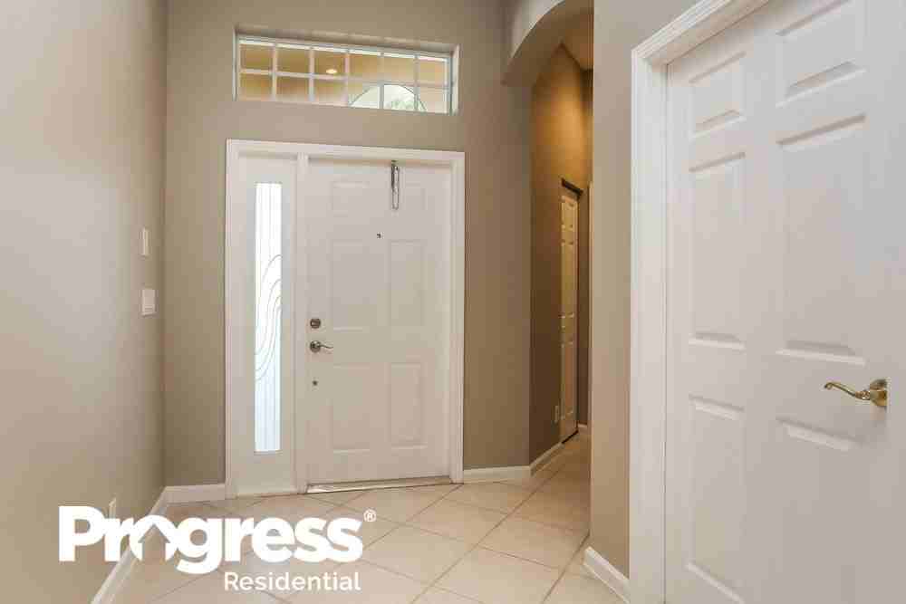 7944 Rockford Rd - Photo 3 of 18