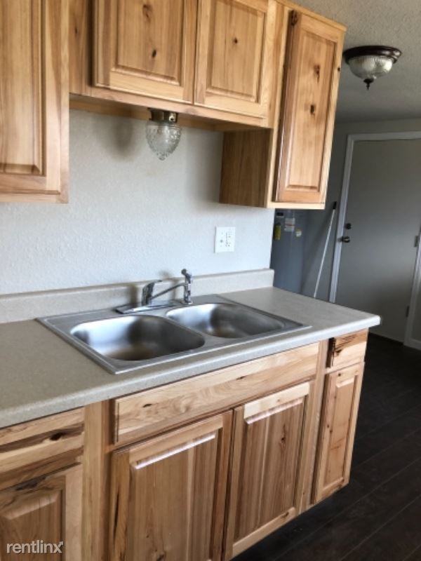 478 2nd St - Photo 3 of 13