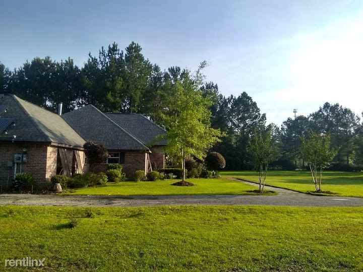 74201 Downs Ave - Photo 2 of 6