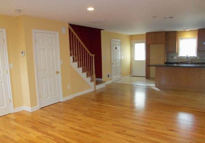 168 Maple Ave - Photo 3 of 13