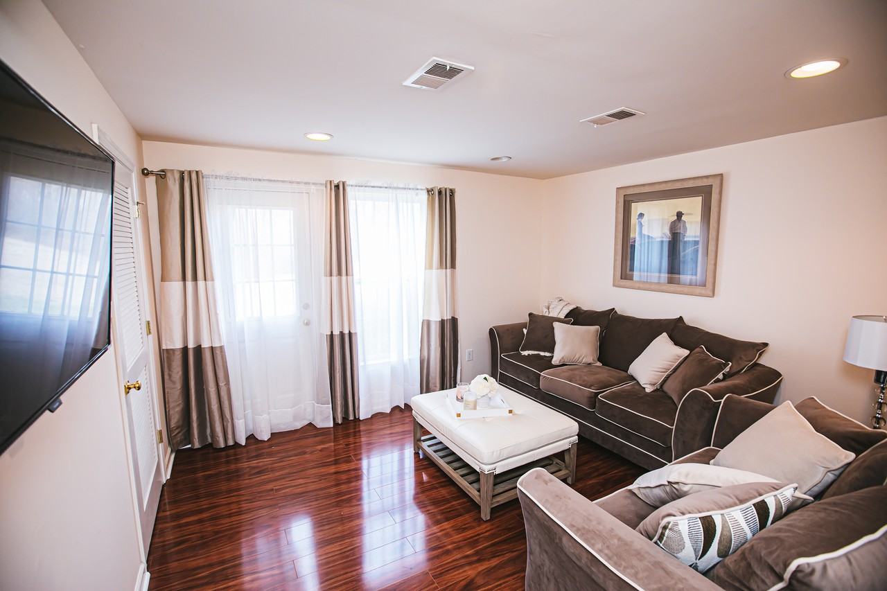 33 Falcon Ln - Photo 3 of 20