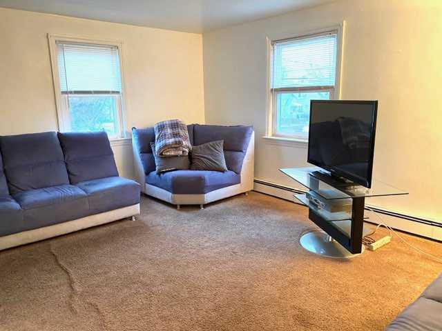 142 Canterbury Ave - Photo 2 of 7