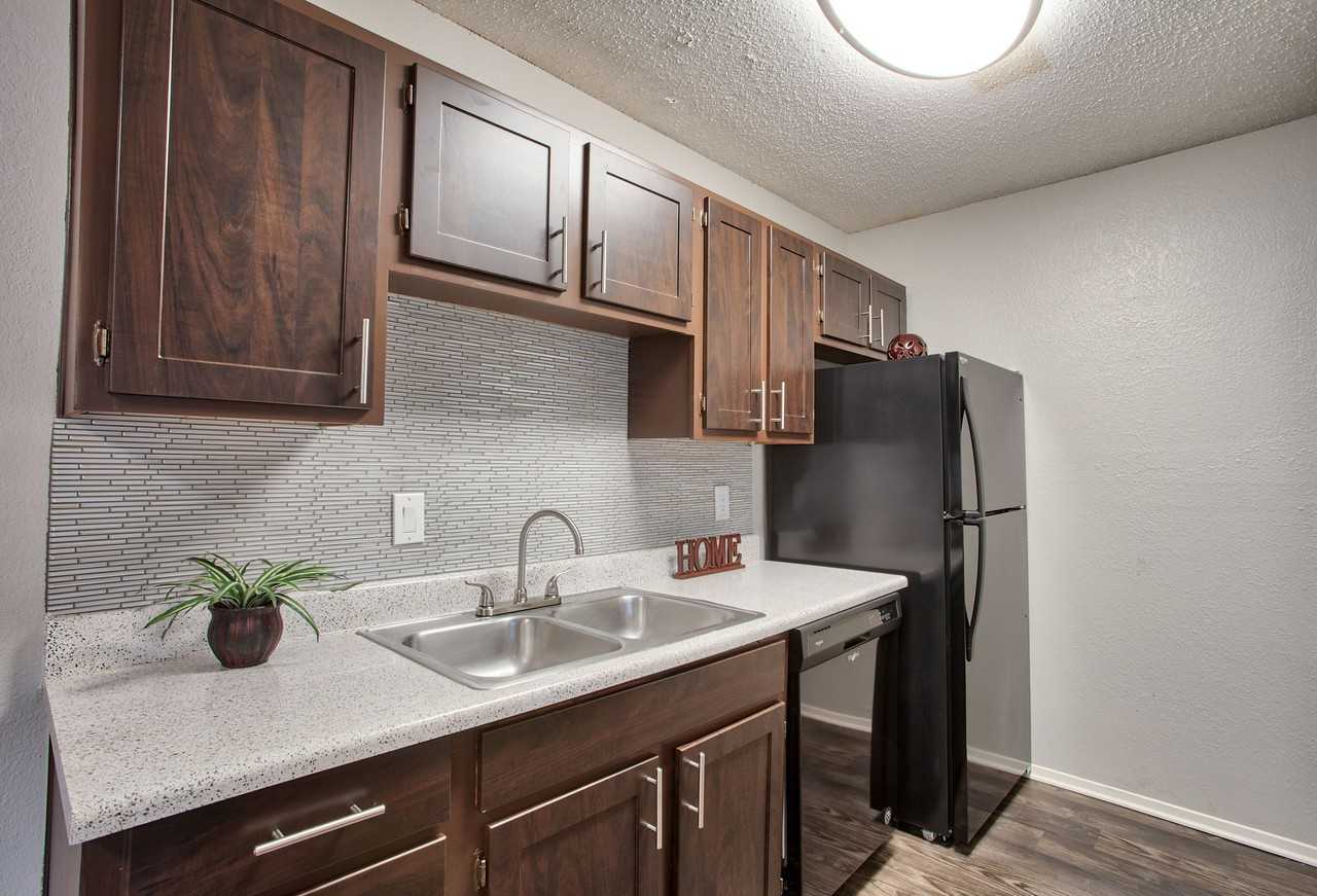 Arbors Of Burleson - Photo 3 of 9