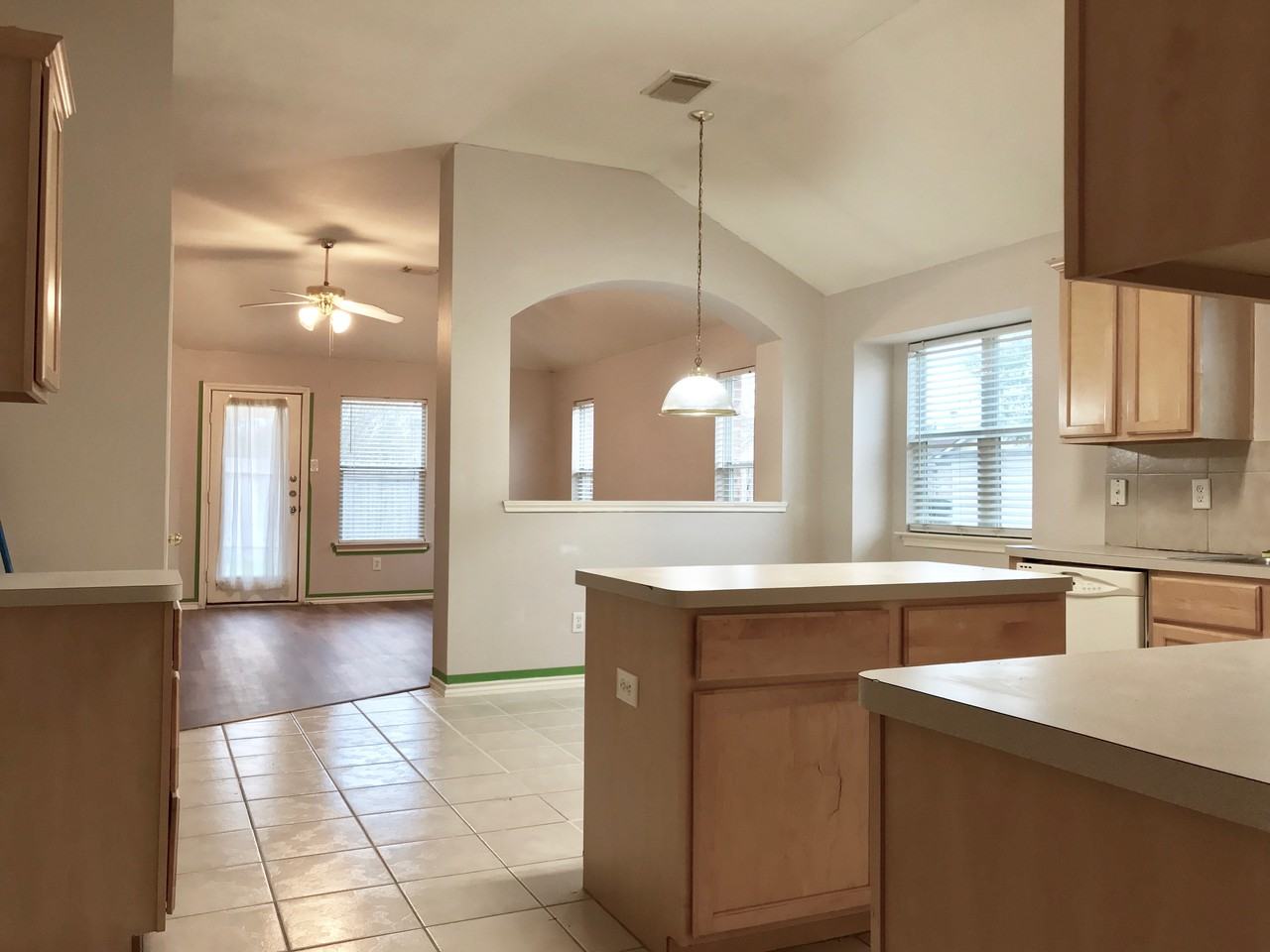 4527 Regal Dr - Photo 2 of 32