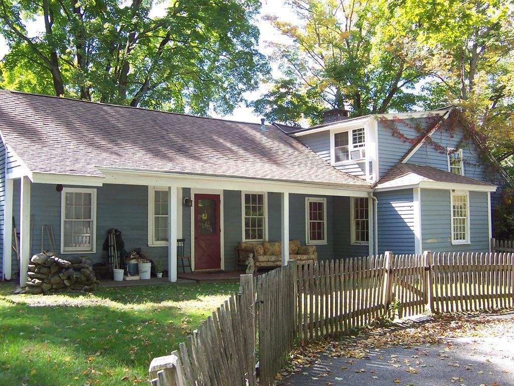 200 Main St - Photo 2 of 15