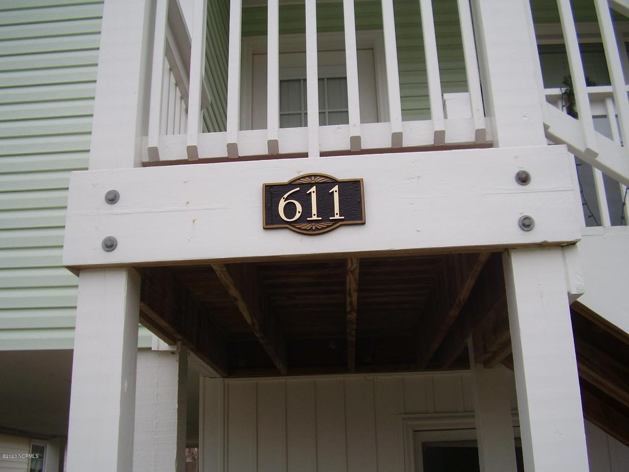 611 4th Avenue - Photo 2 of 18