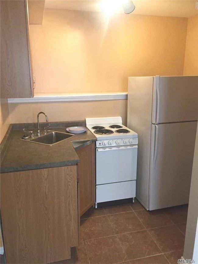 7 Topaz Drive - Photo 2 of 3