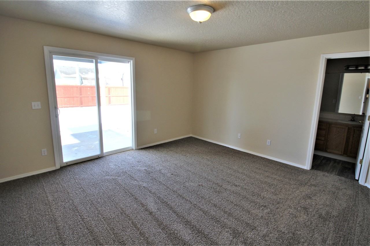 4353 S Wildbrook Ave - Photo 6 of 19