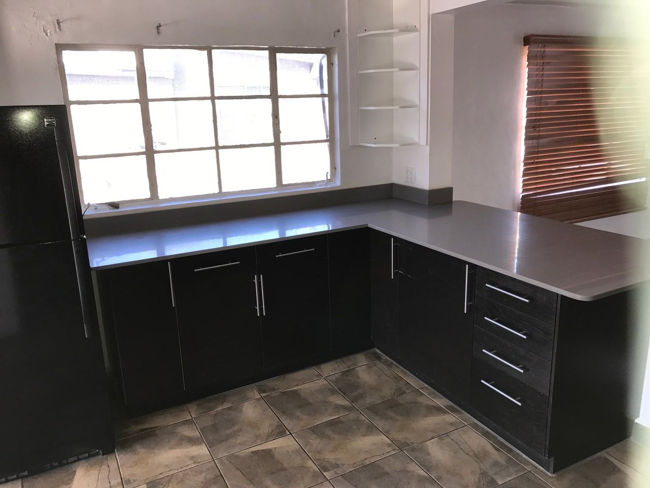 6038 E 21st St - Photo 3 of 11