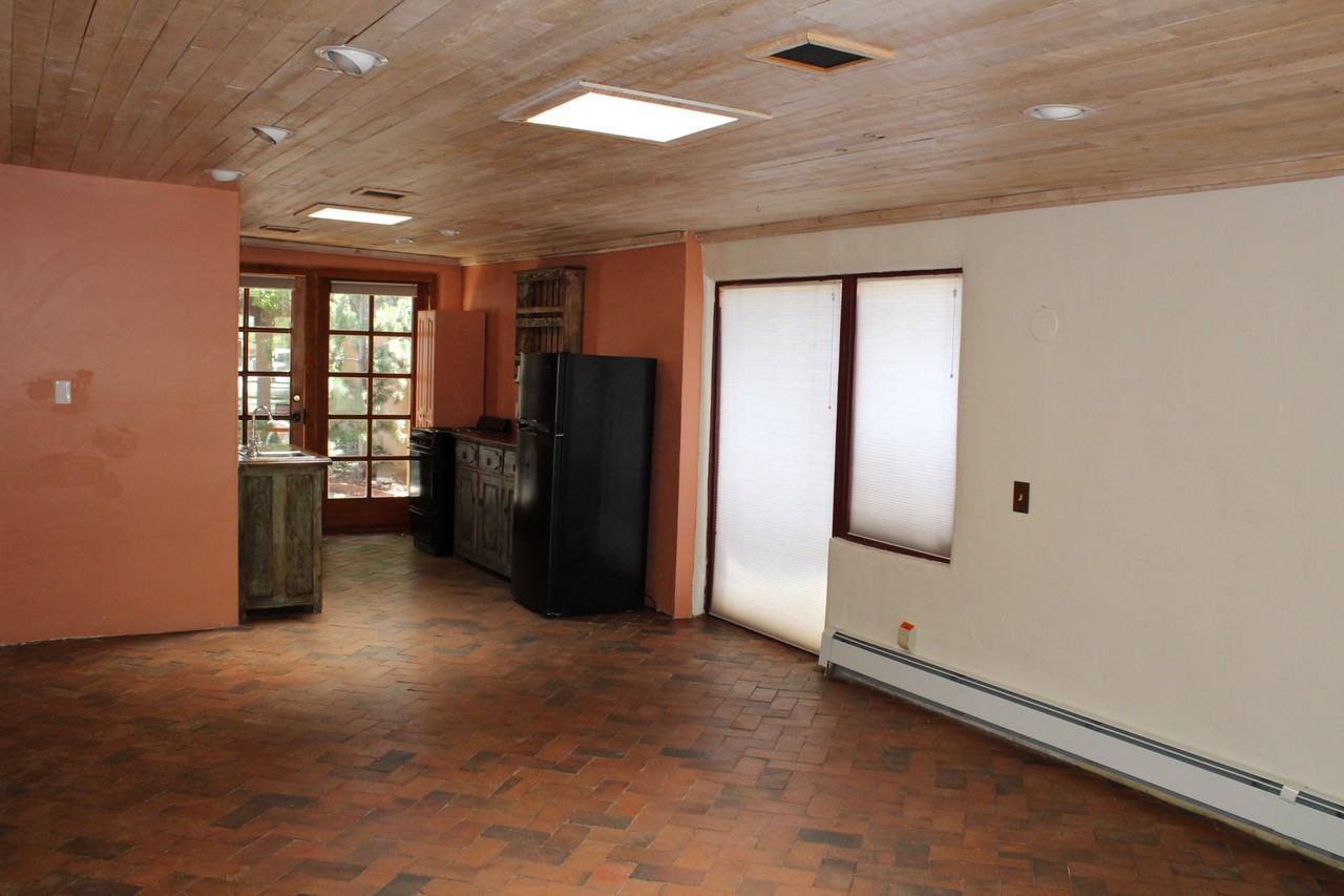 611 1/2 Old Santa Fe Trl - Photo 3 of 10