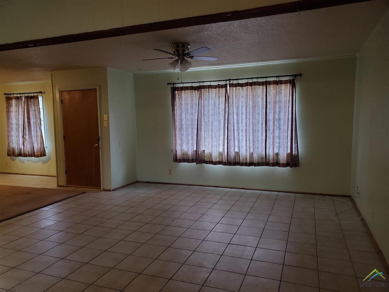 907 Starview - Photo 3 of 13