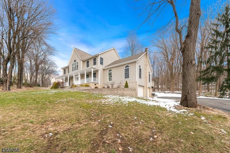 2 Echo Ln - Photo 2 of 24