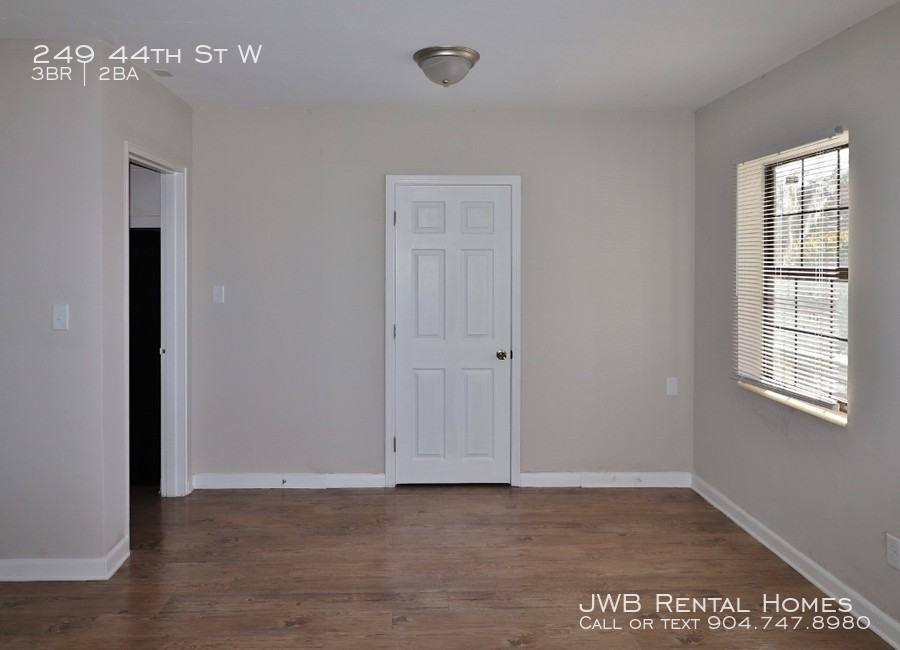 249 44th St W - Photo 3 of 9