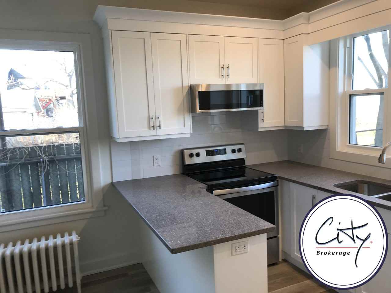 609 Beach Boulevard - Photo 2 of 12