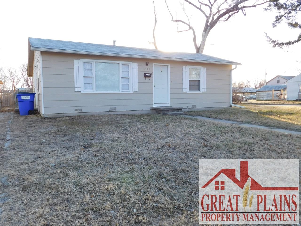 1401 North Eisenhower Drive