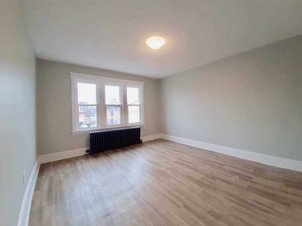 1547 Barton Street East Hamilton On L8h 5k9 2 Bedroom Apartment For Rent For 1 495 Month Zumper