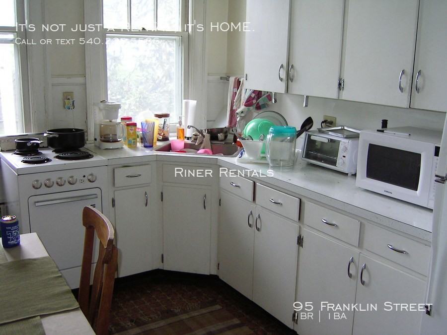 95 Franklin St - Photo 3 of 7