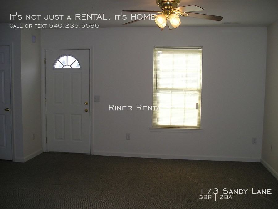 173 Sandy Lane - Photo 2 of 10