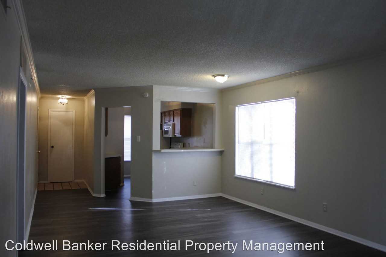 7410 Avenue X - Photo 3 of 14