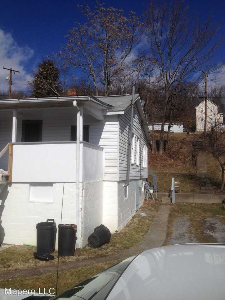 1176 Sabraton Ave - Photo 3 of 3