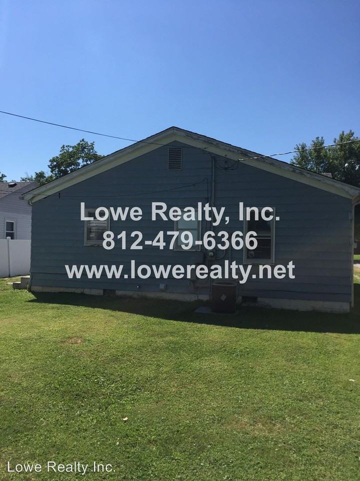 2228 E. Riverside Drive - Photo 2 of 5