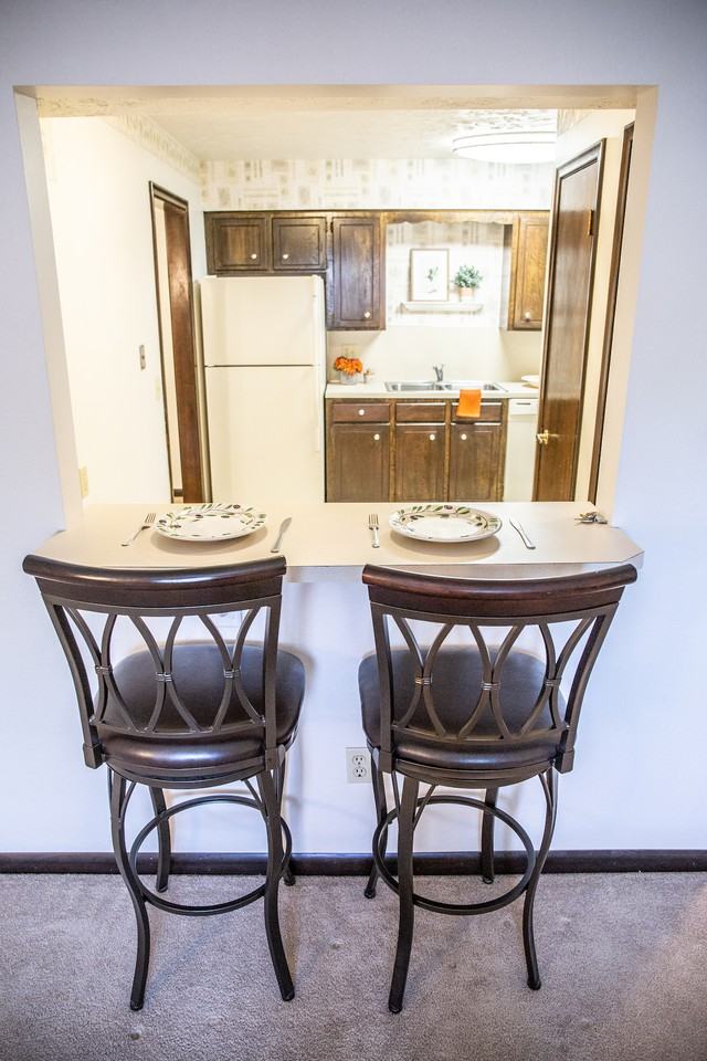 Stephan Arms - Photo 3 of 9