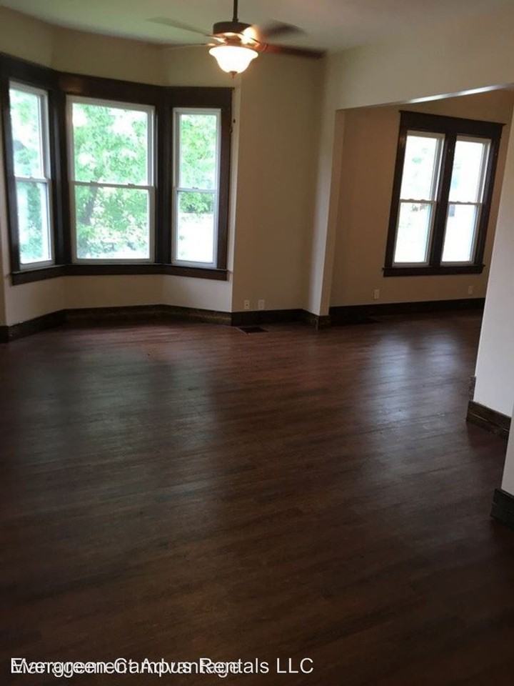 1021 N. 9th St. - Photo 2 of 7