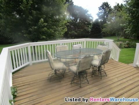 2040 151st Ave NE - Photo 3 of 15