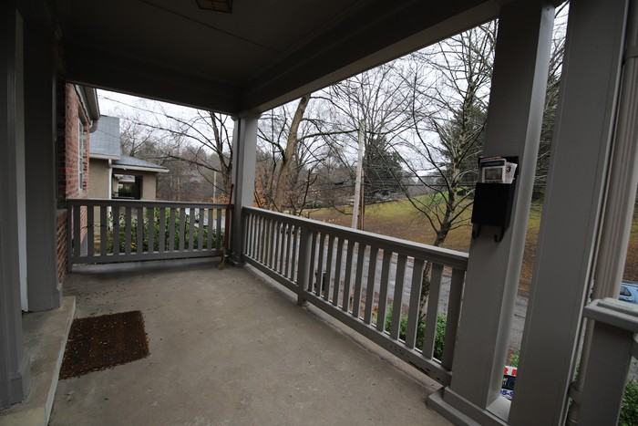 365 S Galt Ave - Photo 2 of 13