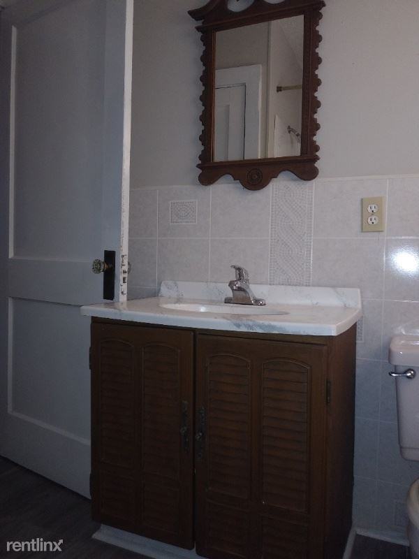 5914 Cooks Rd Se - Photo 3 of 16