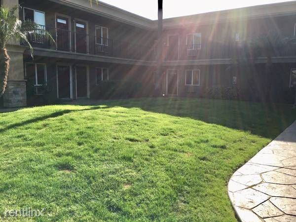 800 N Mollison Ave 7 - Photo 3 of 16