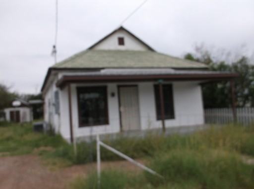 107 E Safford St - Photo 2 of 9