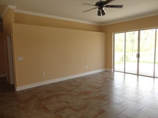 2715 Rismen Ct - Photo 3 of 32