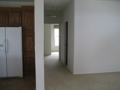 328 Northglen Ln - Photo 3 of 10