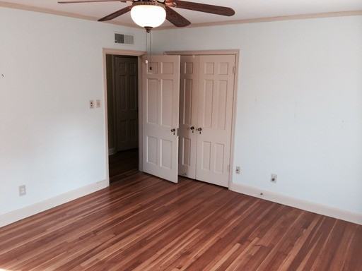 2906 Tishomingo Ln - Photo 3 of 12