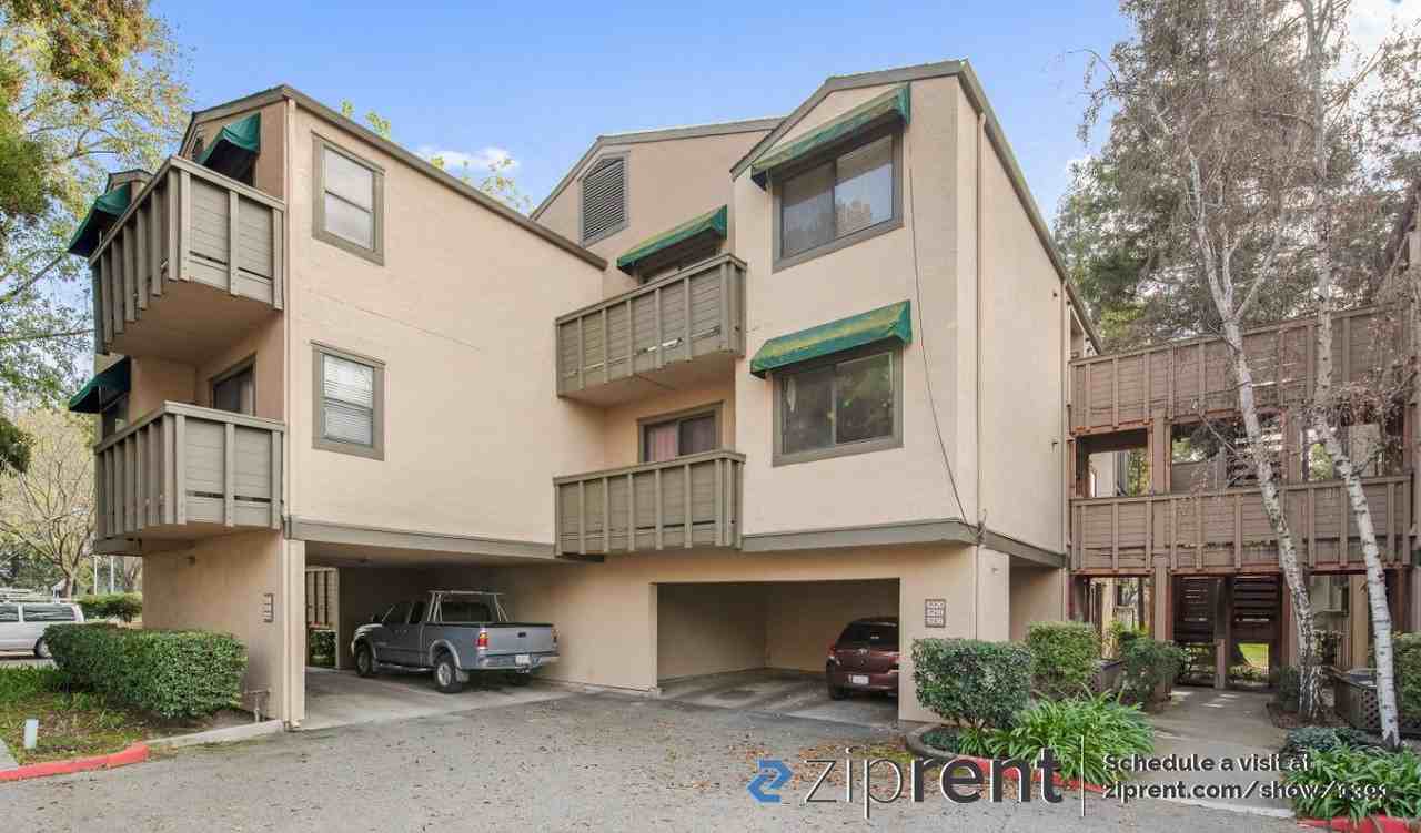 5218 Makati Cir - Photo 2 of 18