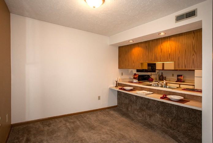 Ashley Oaks - Photo 5 of 30