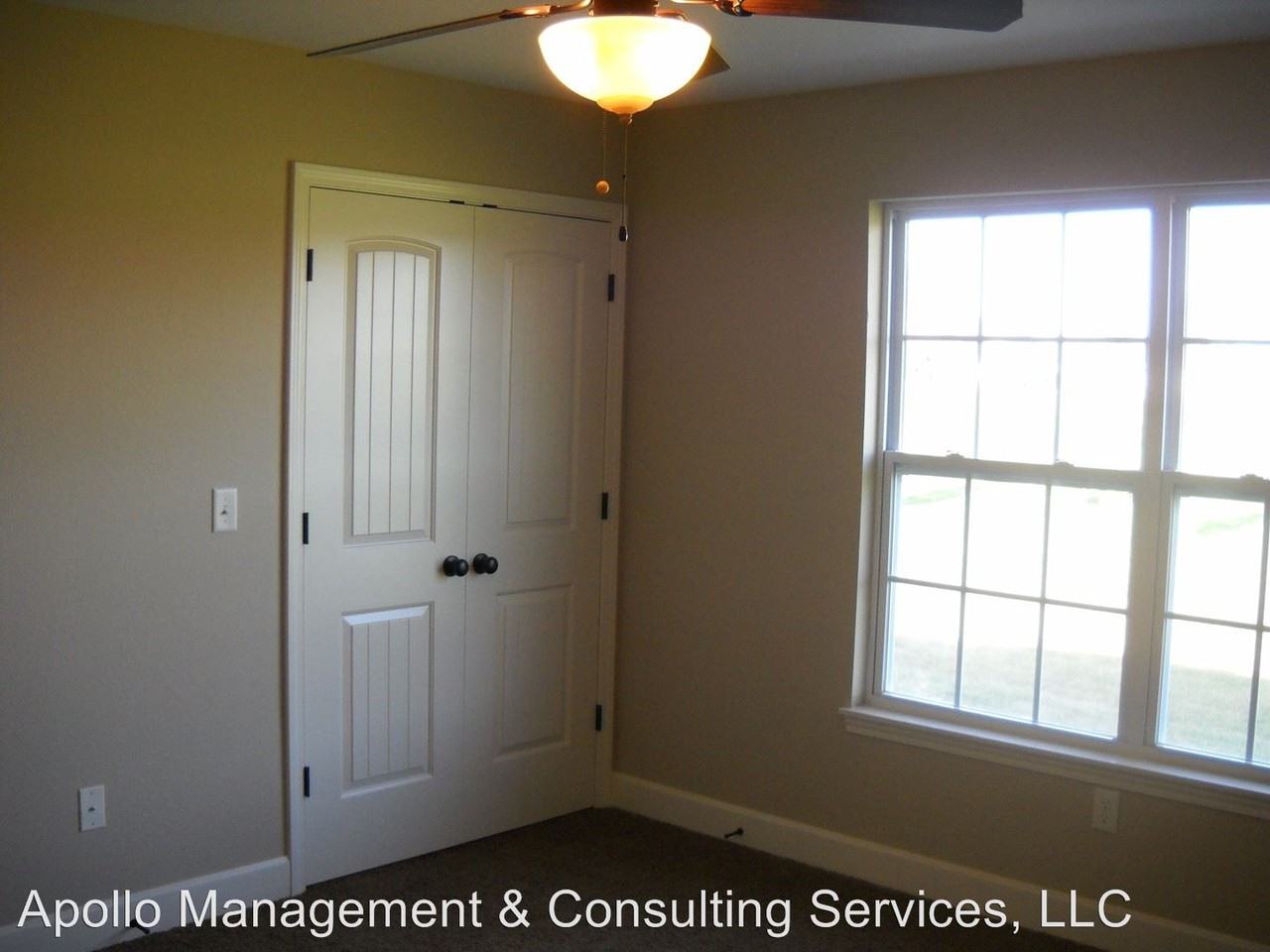 13621 Oak Valley Dr - Photo 3 of 10