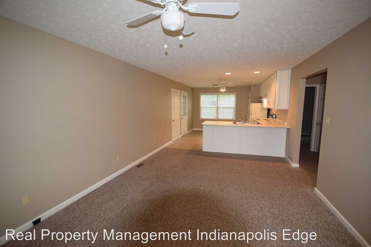 207 W. Knox St. - Photo 3 of 10