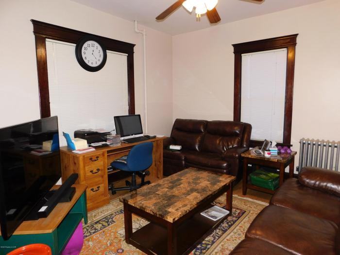 212 N Main Street - Photo 3 of 8