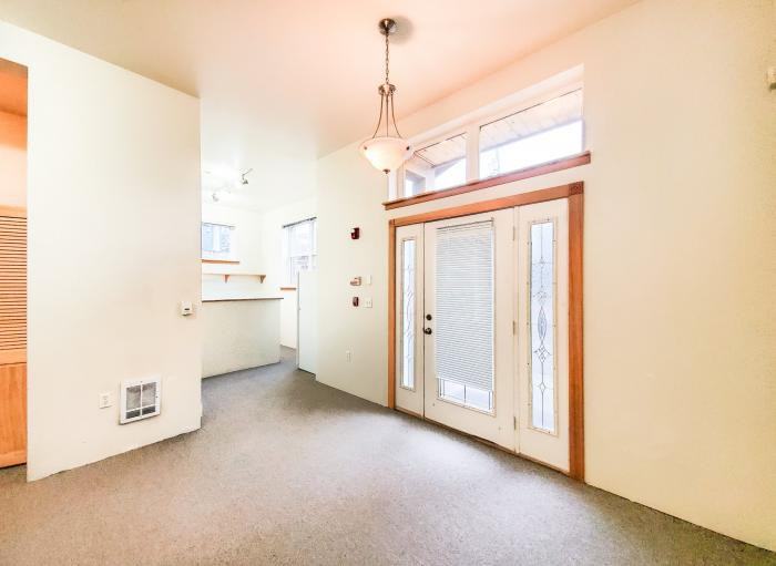 809 Taylor Avenue North - A - Photo 3 of 9