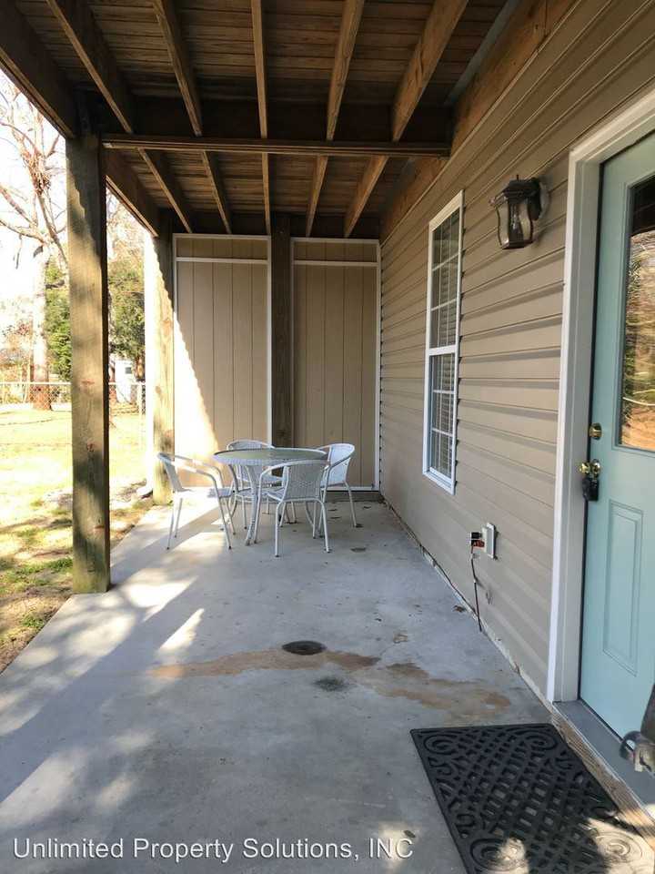 161 Nw 11th St. - Photo 2 of 12